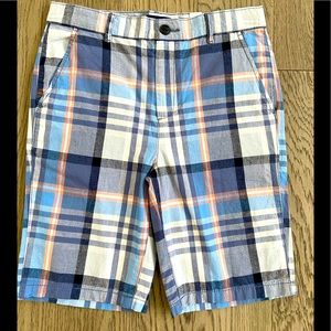 👦🏻 Boy’s Plaid Bermuda Shorts NWT